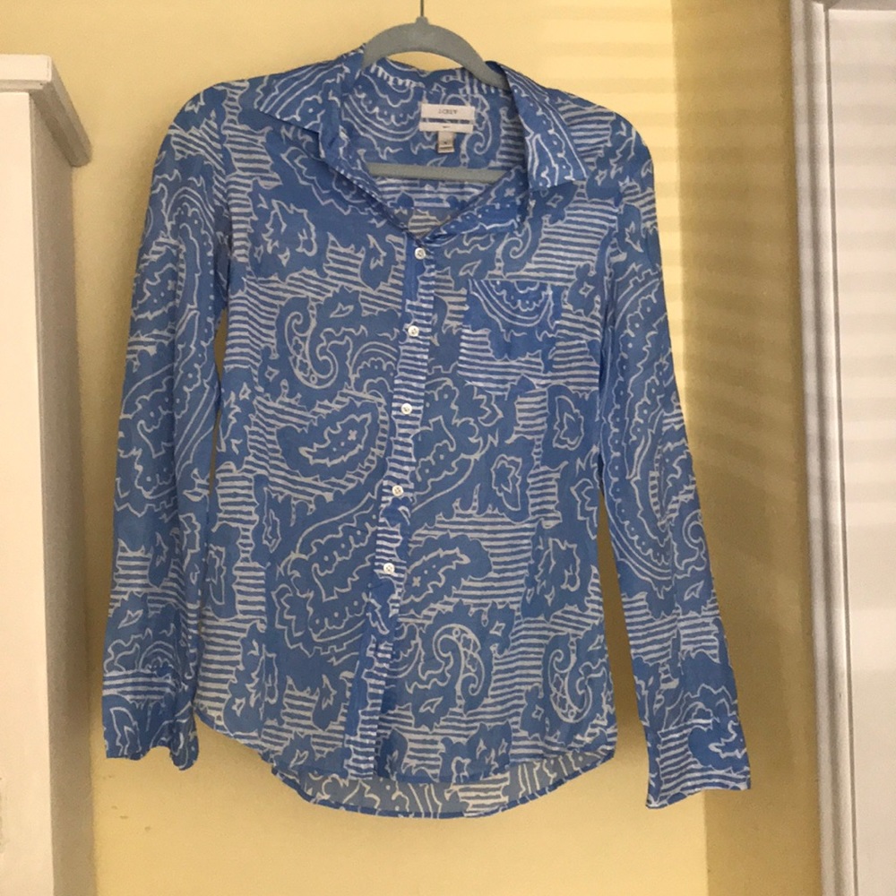 Women’s button down